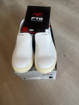 Zapatos FTG Blancos Talla 38