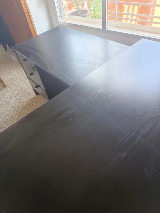 Mesa de oficina madera y metal