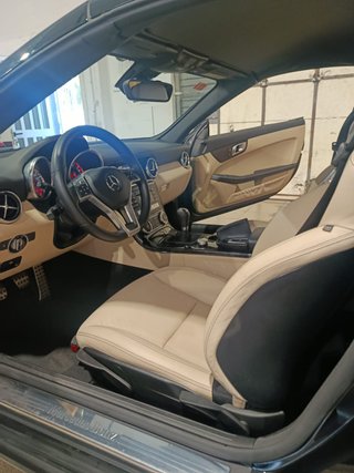 Mercedes-Benz SLK 2011