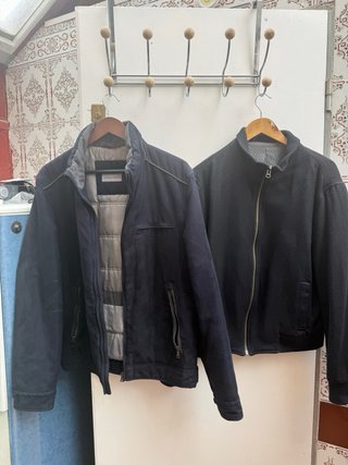 Cazadoras de hombre gris