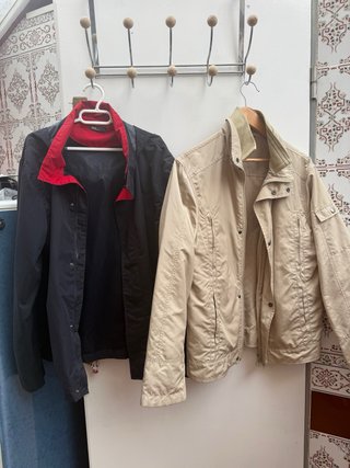 Cazadoras de hombre gris