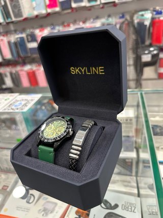 Reloj SKYLINE Verde con Pulsera Plata