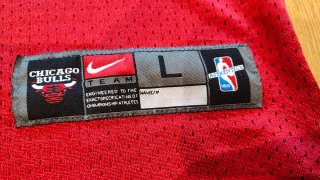 Camiseta Nike NBA Authentic Chicago Bulls. Vintage