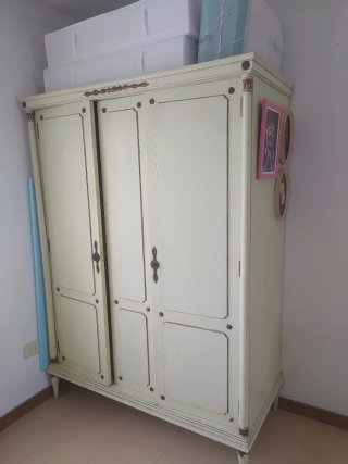 Dormitorio antiguo estilo provenzal