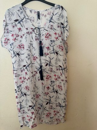 Vestido blanco estampado floral