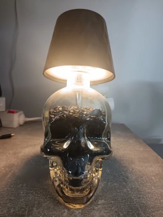 Lámpara Diseño Calavera Transparente