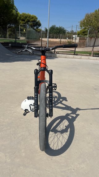 Commencal Absolut 24 Dirt Jump Bike