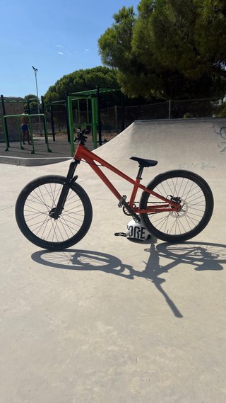 Commencal Absolut 24 Dirt Jump Bike