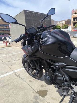 Kawasaki Z650 2021 Negra