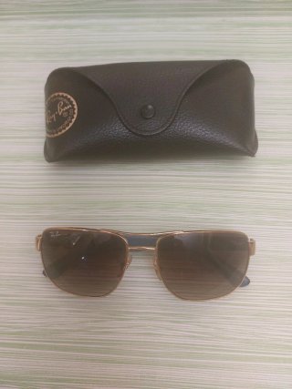 Gafas de sol Ray-Ban doradas