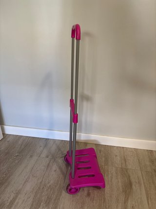 Carrito porta mochila rosa fucsia