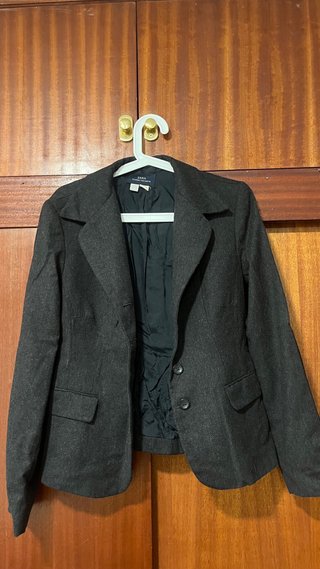 Chaqueta Zara gris botones