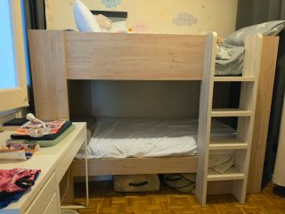 Cama litera madera con escalera