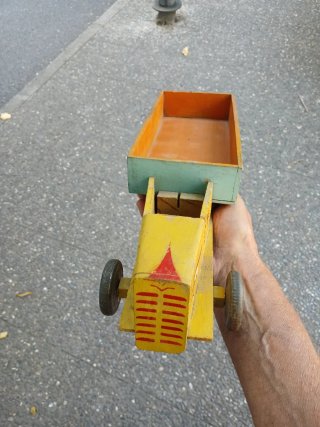 Camión de juguete antiguo,de madera