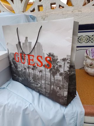 Cajas Guess + Bolsa Papel