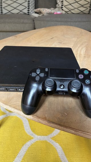 PS4 (PlayStation 4) Negra 800gb