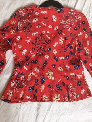 Blusa floral roja manga larga mujer talla 38