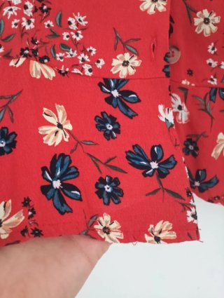 Blusa floral roja manga larga mujer talla 38