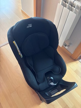 Silla Britax Römer i-Size 360 con reductor bebe