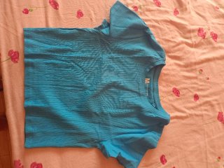 Camiseta azul manga corta talla M