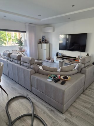 Vendo Sofá de 6 lugares, impermeabilizado.