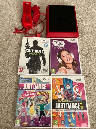 Consola Nintendo Wii Roja + 4 Juegos
