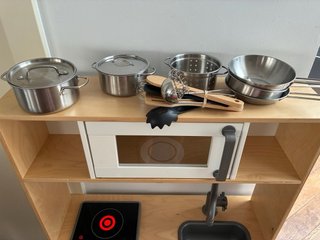 Cocinita IKEA con accesorios