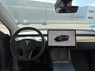 Tesla Model Y GRAN AUTONOMIA PILOTO MEJORADO!