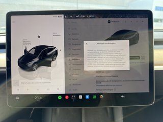 Tesla Model Y GRAN AUTONOMIA PILOTO MEJORADO!
