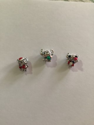 Lote 3 charms Stitch