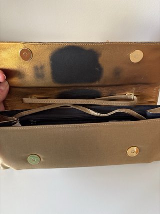 Bolso de fiesta dorado con flores
