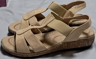 Sandalias Emilia Beige Talla 37