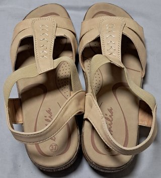 Sandalias Emilia Beige Talla 37