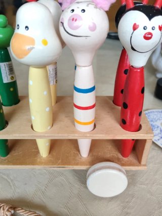 Arrastre infantil de madera animales