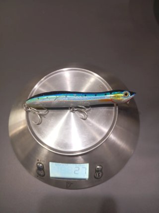 Lote 8 señuelos pesca superficie