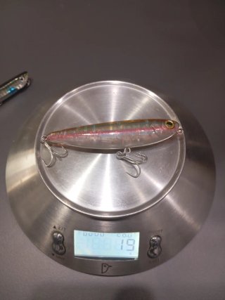 Lote 8 señuelos pesca superficie