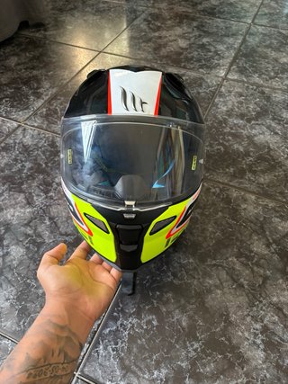 Casco de moto MT Helmets Revenge