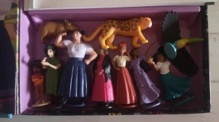 Libro Disney Encanto con Figuras y Tapete