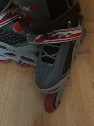 Patines en línea con protecciones y bolsa