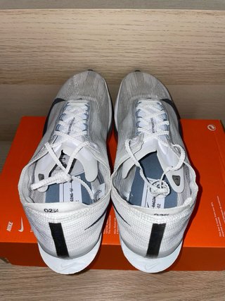 Nike ZoomX StreakFly 2 Gris/Blanco