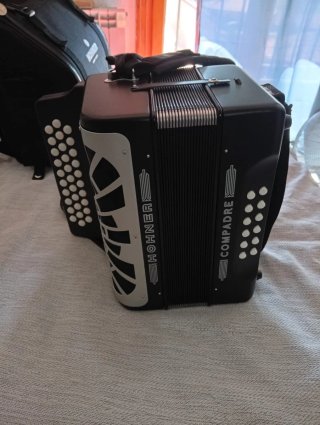 Acordeón Hohner Compadre Negro