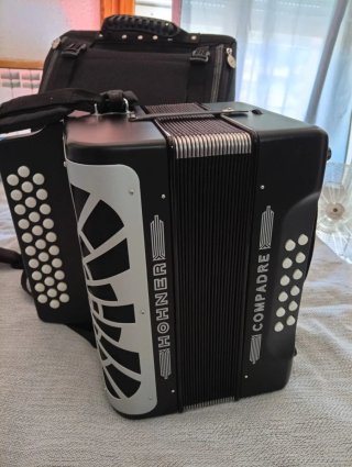 Acordeón Hohner Compadre Negro