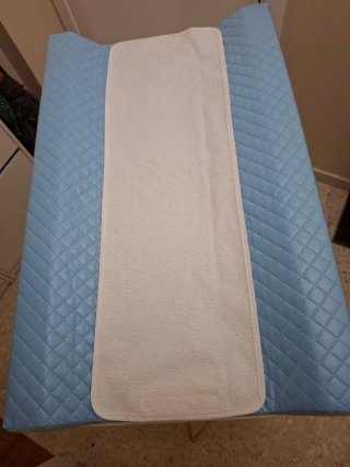 Mueble bañera y cambiador de bebé completo .