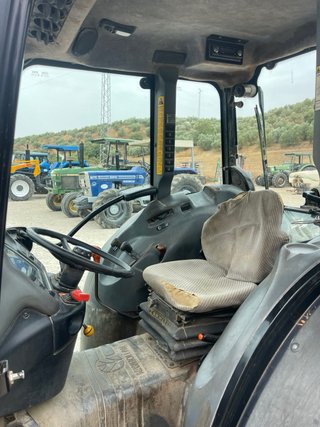 New Holland TN95F Tractor