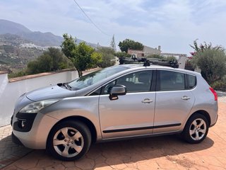 Peugeot 3008 2011
