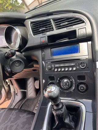 Peugeot 3008 2011