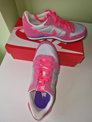 Zapatillas Nike Genicco rosas talla 37.5