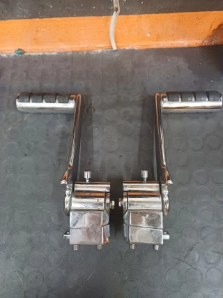 Pedane Passeggero Harley Davidson Cromate