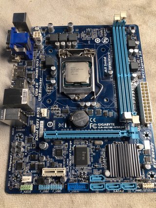 Placa base Gigabyte GA-H61M-USB3H + Intel i3