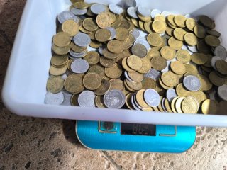 Monedas 1 peseta. Diferentes 800 grms